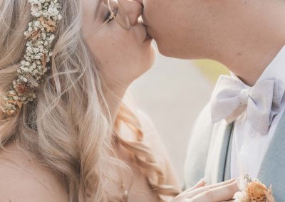 Brautpaarshooting, Küssen